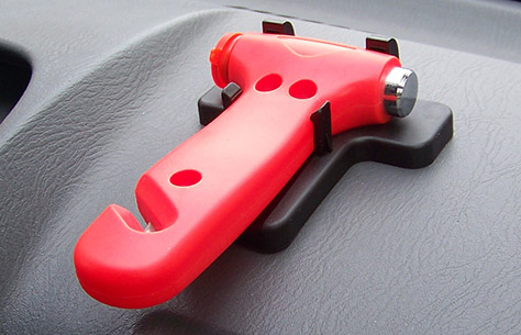 Car Emergency Safety Hammer with Seat Safety Belt Cutter TH002 fixed in car
