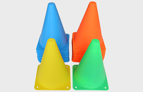 7 Inch Witch hat Shape Conical Marker Soccer Cone TC006 pile up